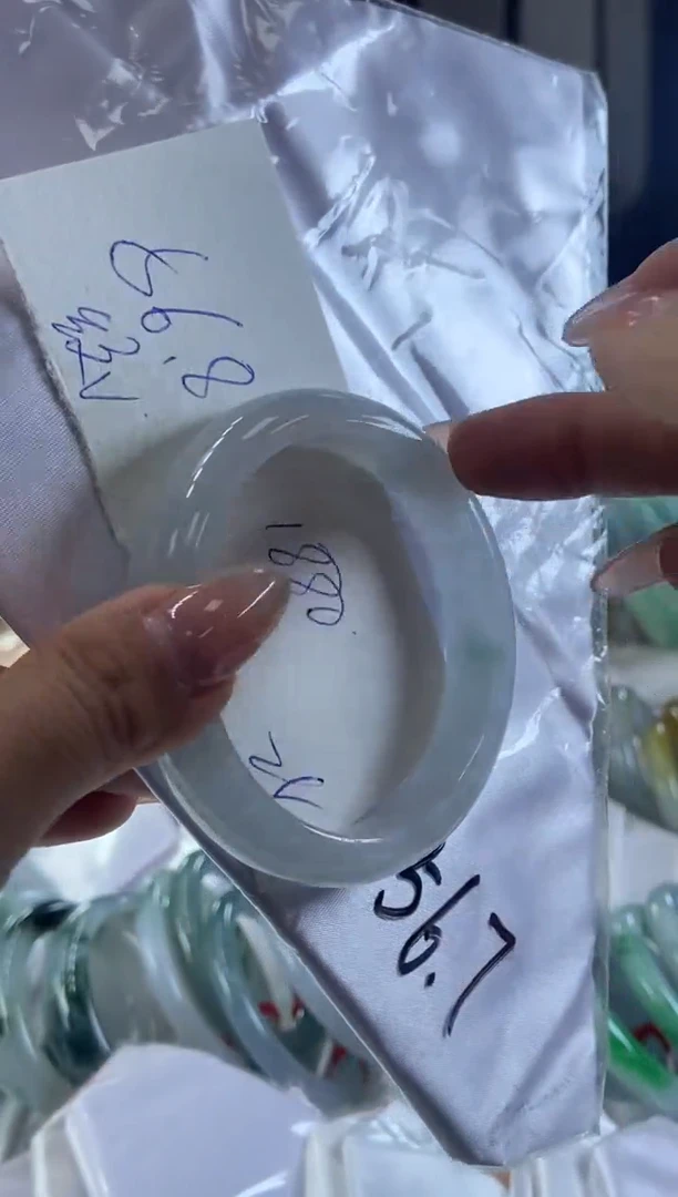 未镶嵌手镯翡翠翡翠手镯单样发一24