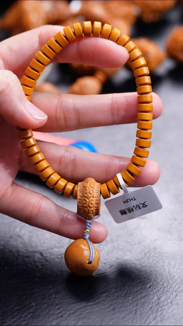 【闪购商品】橄榄核吊坠橄榄核