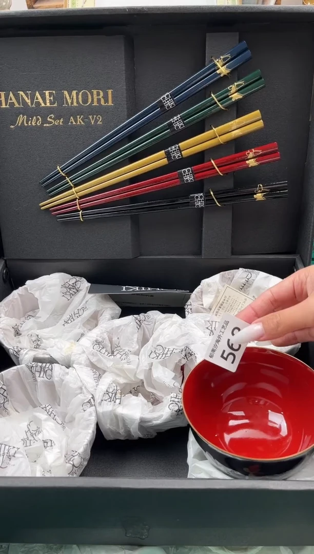 c****?L          568