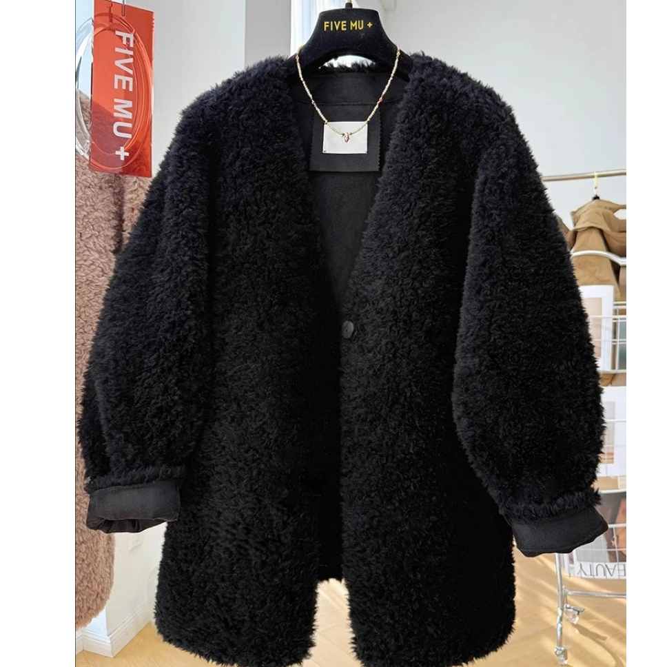 胖妹妹240斤大码高级感独特V领外套女秋冬季宽松百搭黑色加厚上衣