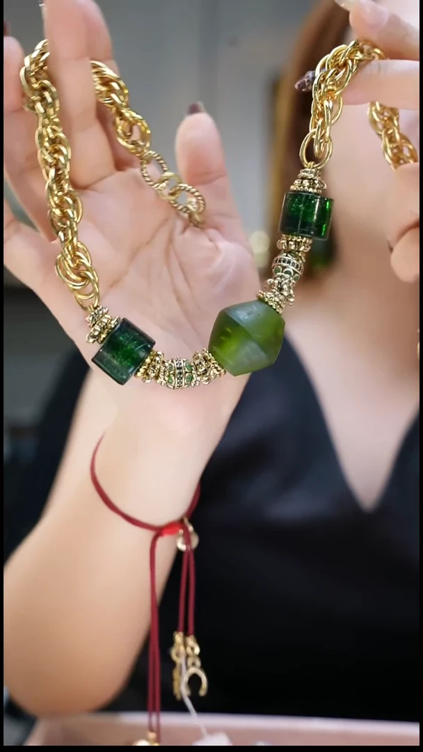铜合金无绿色琉璃项链