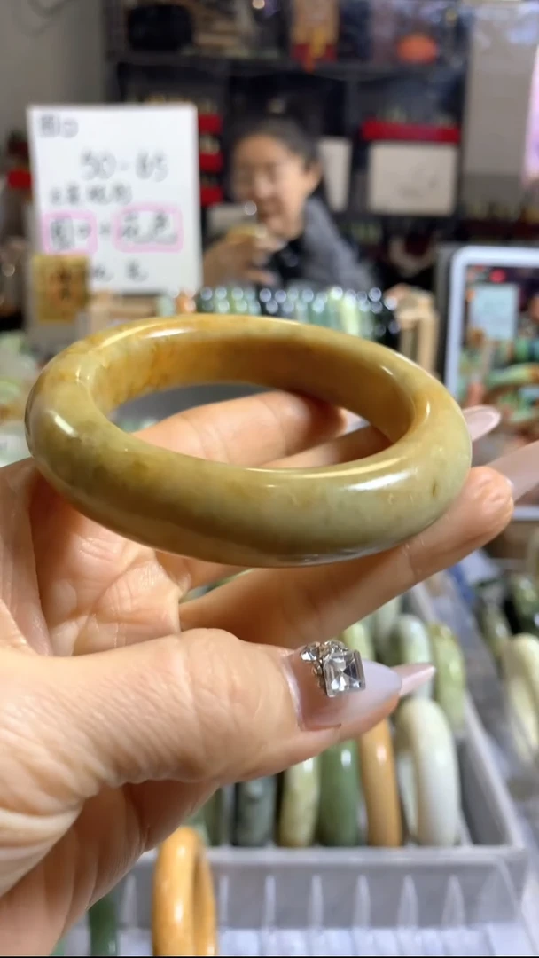 未镶嵌岫玉手镯48 56+ 包容