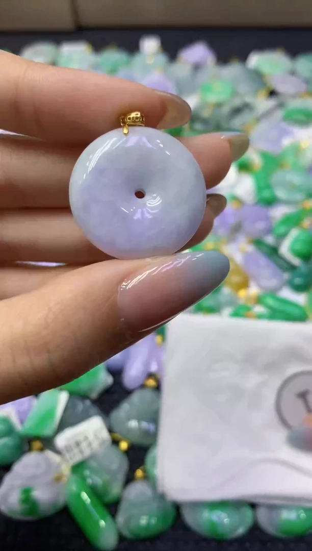 颈饰未镶嵌翡翠天然缅甸翡翠A货