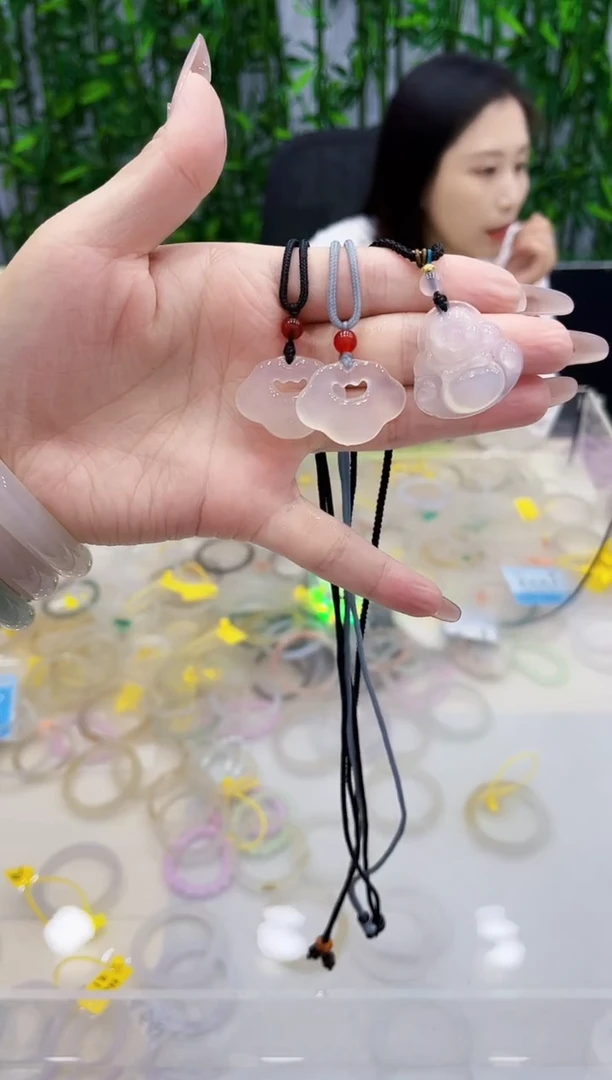 玛瑙/玉髓手镯未镶嵌0