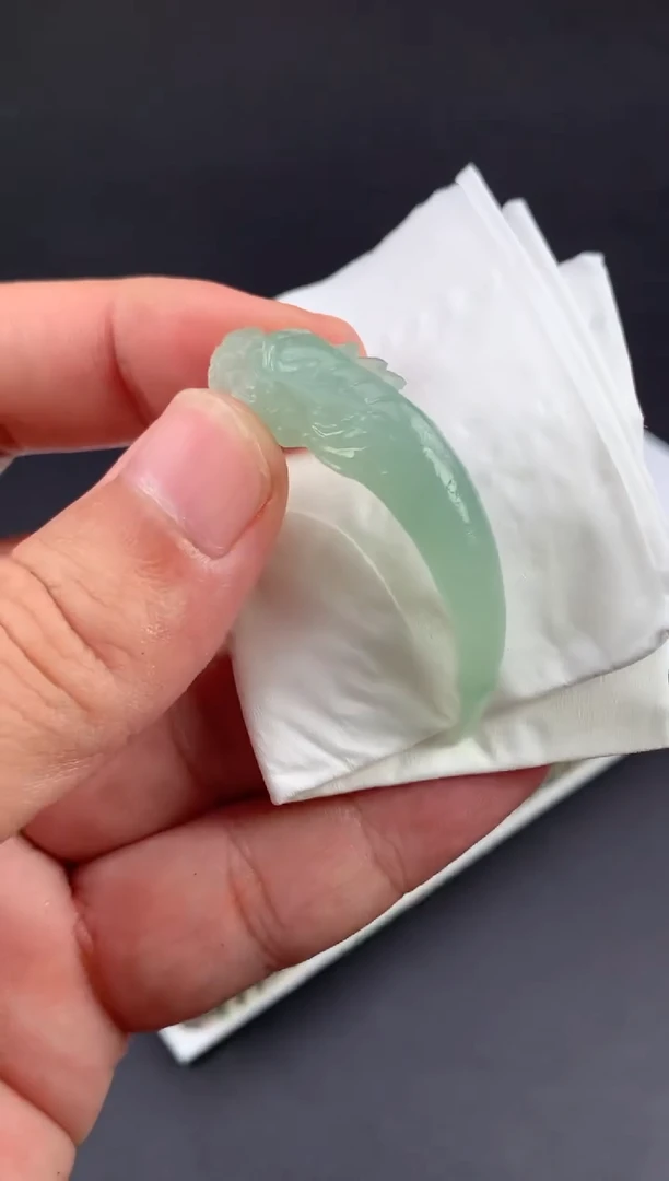 未镶嵌定制翡翠V**T翡翠