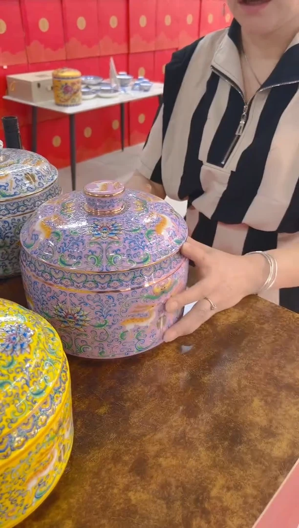 1个富贵鹿大号茶叶罐