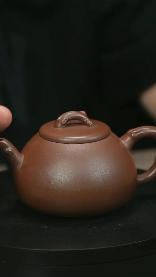 茶壶紫砂蒲***樱H1747周卓琴底槽清树圆