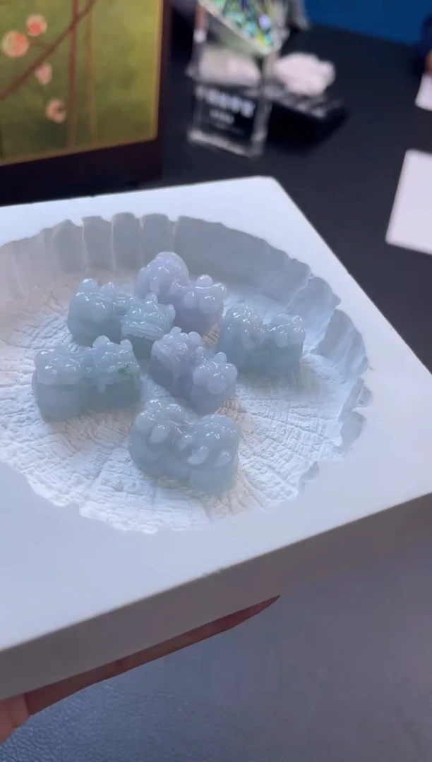 吊坠(不含链)未镶嵌翡翠貔貅01多样性发一