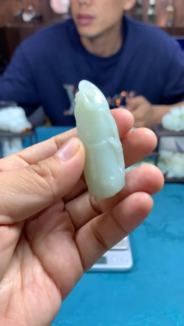 和田玉未镶嵌颈饰1