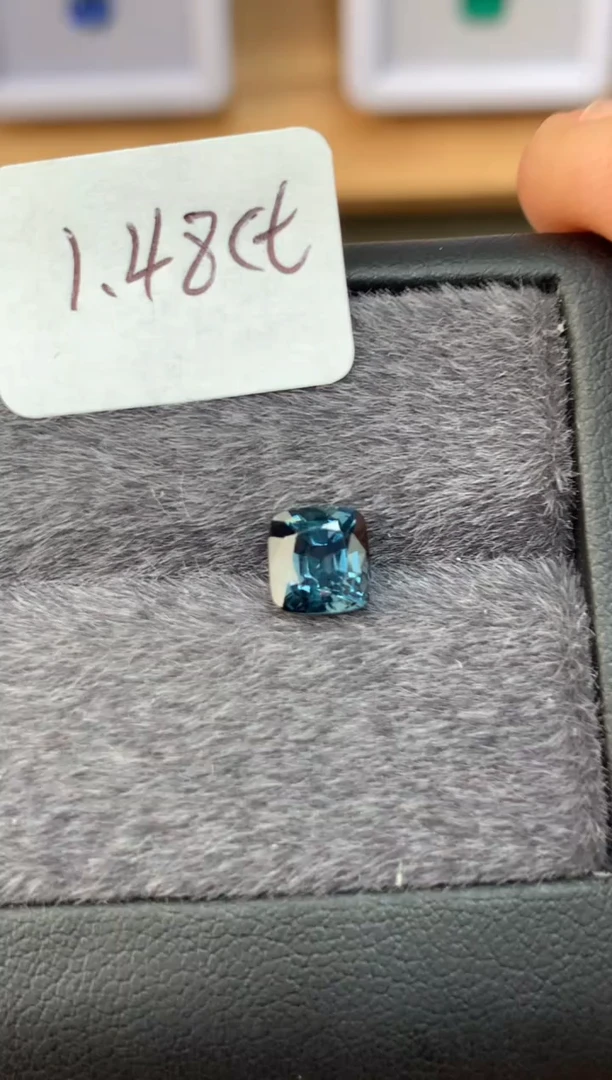 定制尖晶石裸石未镶嵌欣***有1.48ct 枕型 冷色调