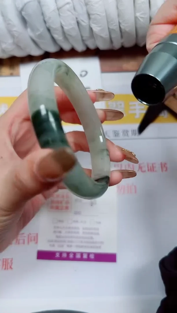 【闪购商品】石英质玉手镯未镶嵌K86-61