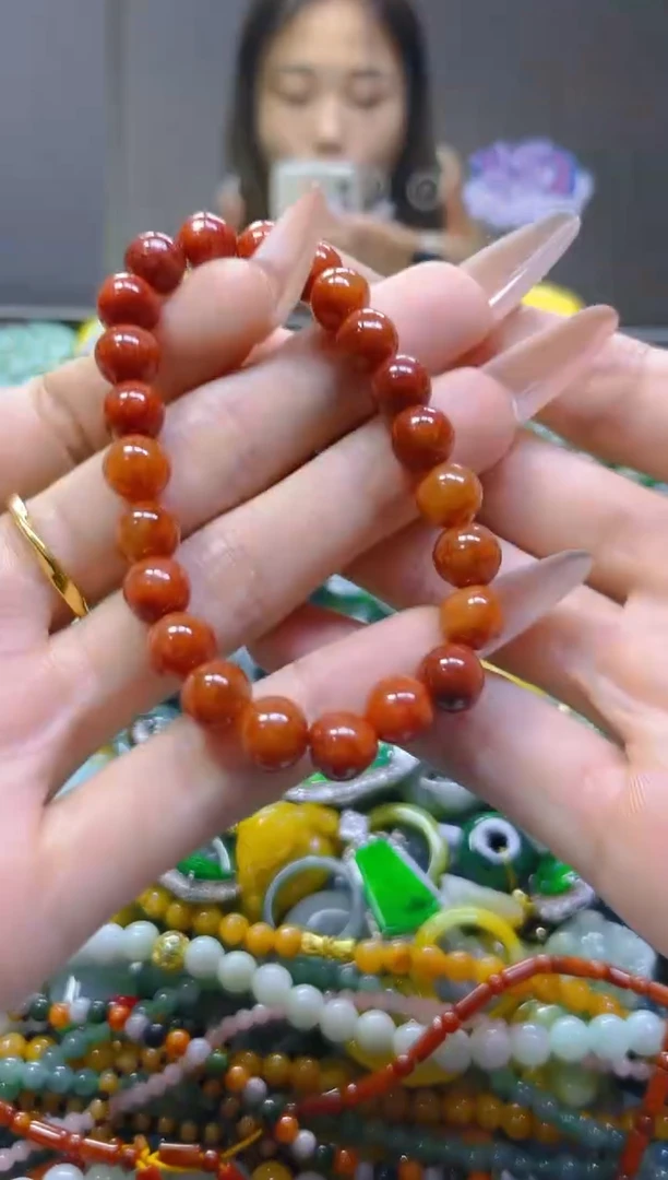 翡翠未镶嵌颈饰7MM/L/翡翠A货，一件也是批发价