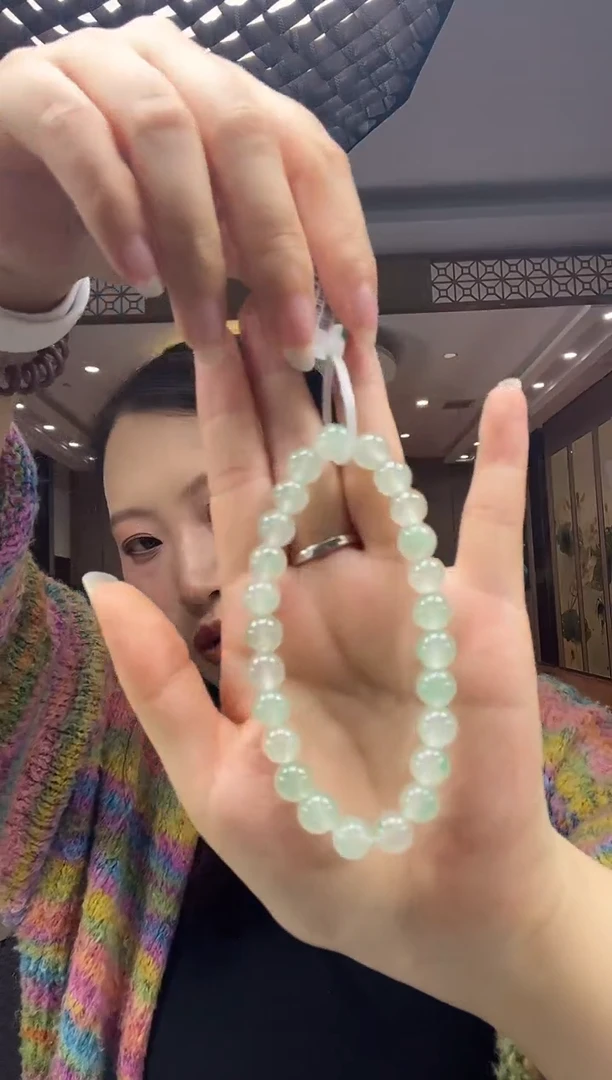 未镶嵌手镯石英质玉（非洲翠）1