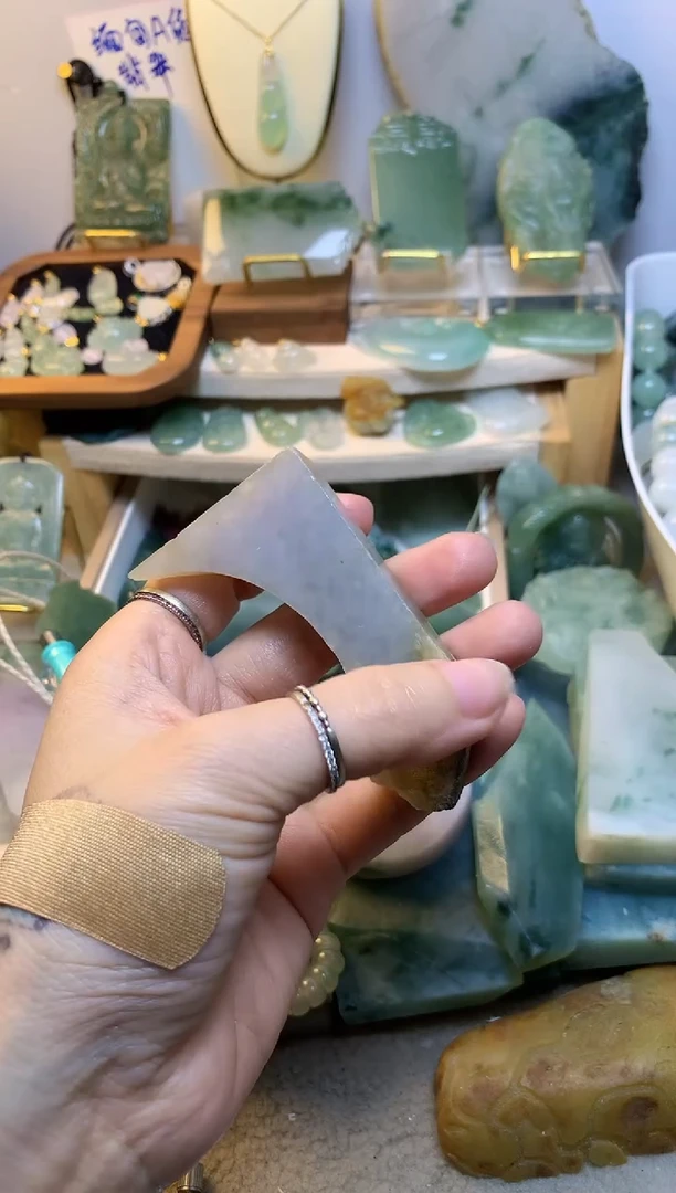 未镶嵌挂件翡翠桐*缅甸A货翡翠，没有运费险
