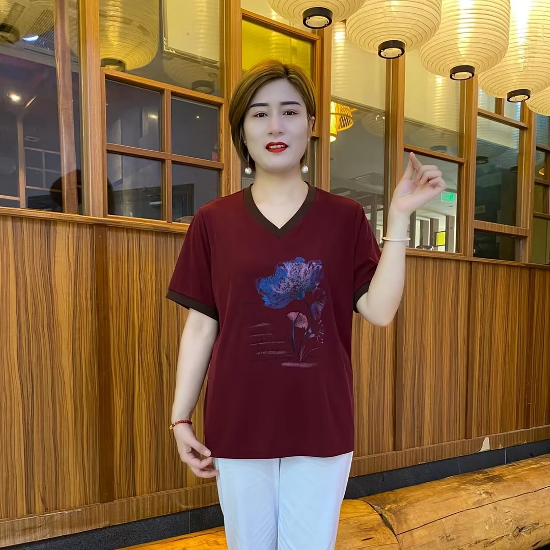 夏季时尚洋气中老年女装小衫减龄t恤V领印花洋气大版衫