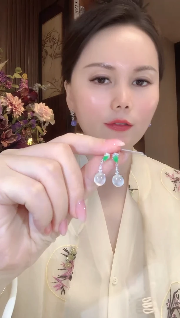 18K金镶嵌翡翠耳饰c82