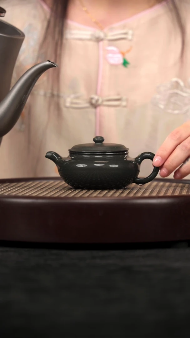 茶壶紫砂29WZ 扁腹 墨绿泥 180CC