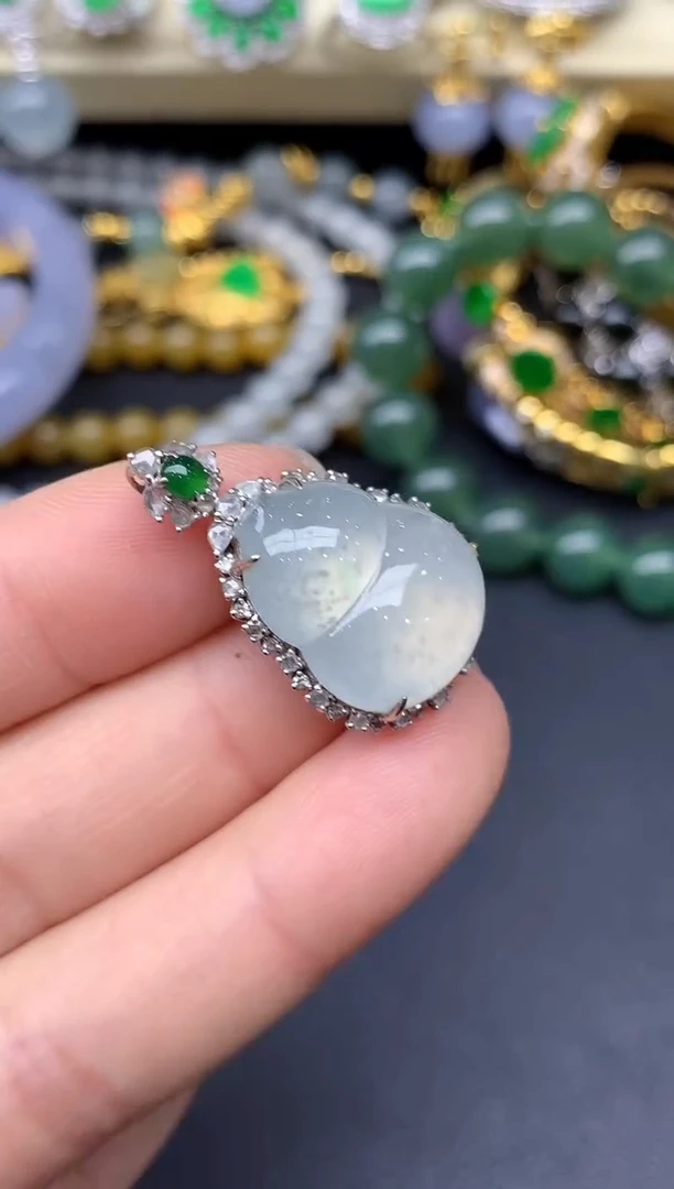 颈饰18K金镶嵌翡翠153-雪姐翡翠天天见
