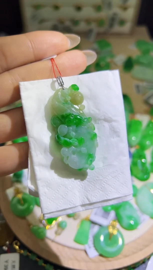 【闪购商品】翡翠颈饰18K金镶嵌Q缅料A货翡翠/支持复检/一件