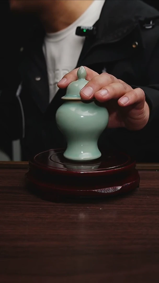 杯仿古釉天青色小将军罐