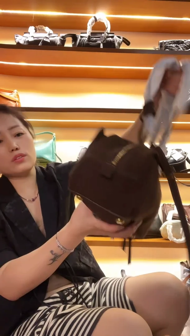 牛皮（革）高端订制时尚百搭女士 手提 腋下 斜跨包