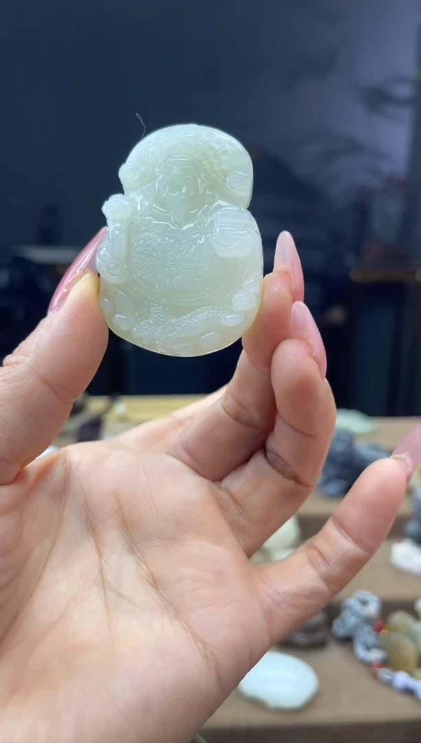 颈饰未镶嵌和田玉1