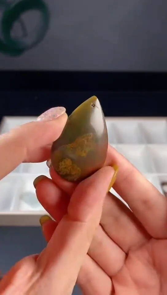 【闪购商品】玛瑙/玉髓颈饰未镶嵌0000000000000000