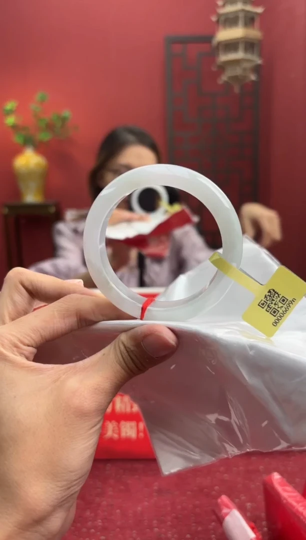 未镶嵌手镯翡翠翡翠手镯