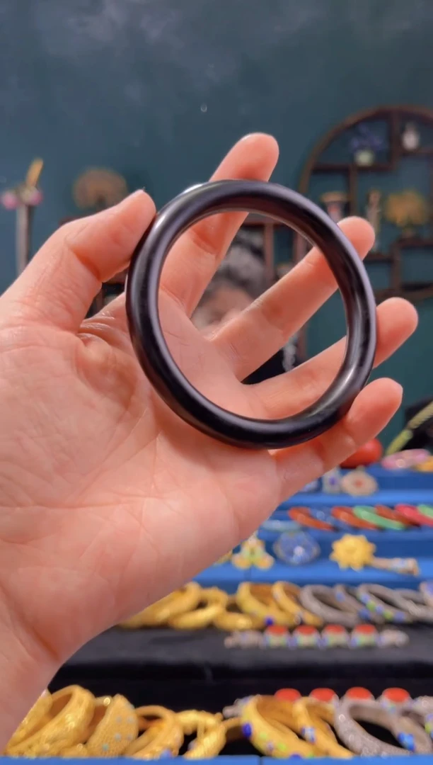 【闪购商品】非遗技艺  素漆手镯（61圈）