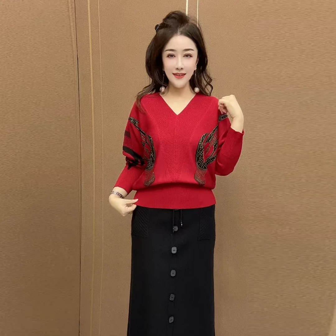 气质妈妈宽松蝙蝠袖秋冬新款V领撞色遮肉显瘦长袖打底针织衫毛衣