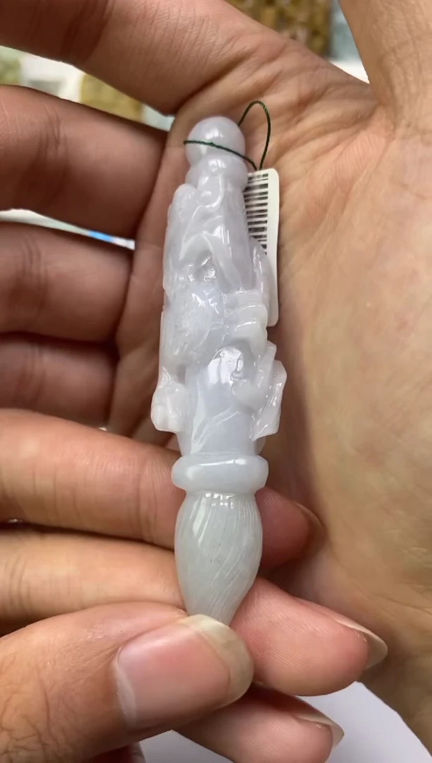 翡翠未镶嵌颈饰沉**龙天然翡翠