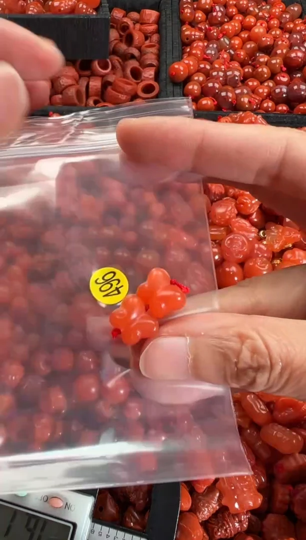 【闪购商品】南红玛瑙颈饰未镶嵌1