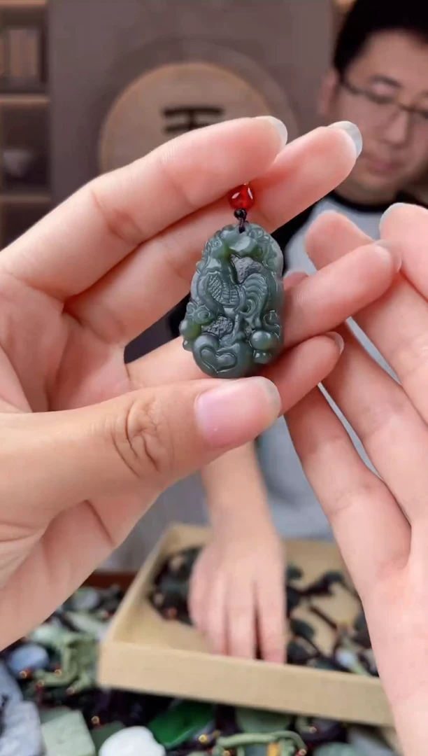 未镶嵌和田玉挂件拍一发一，多样性发货