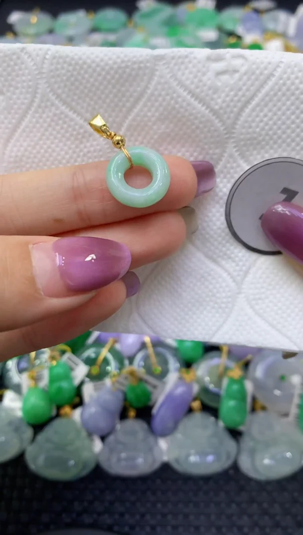 颈饰未镶嵌翡翠天然缅甸翡翠A货