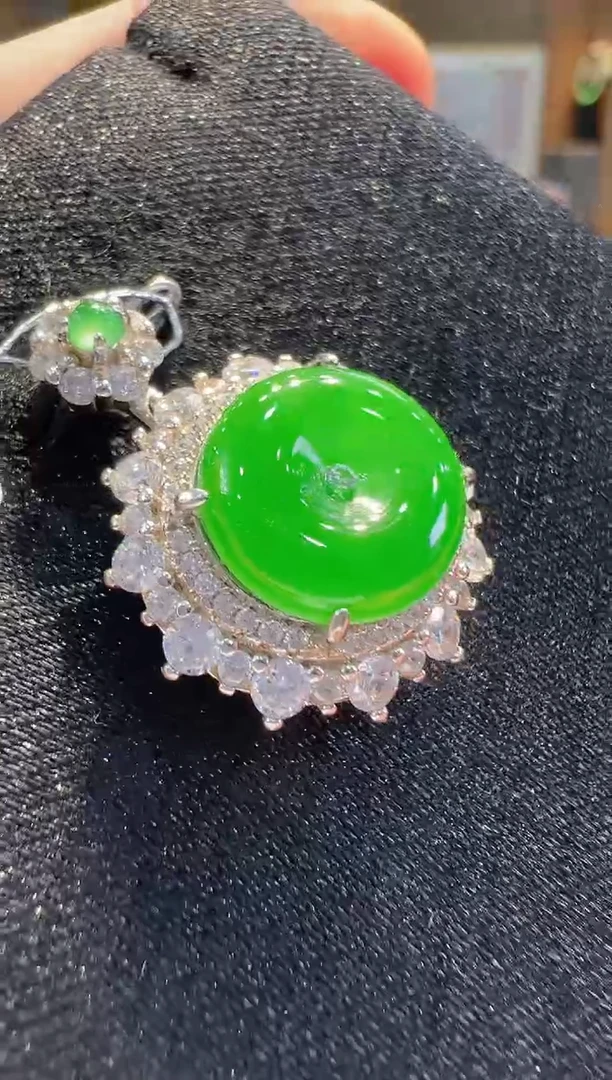 翡翠银S925镶嵌吊坠(不含链)多样性发其一