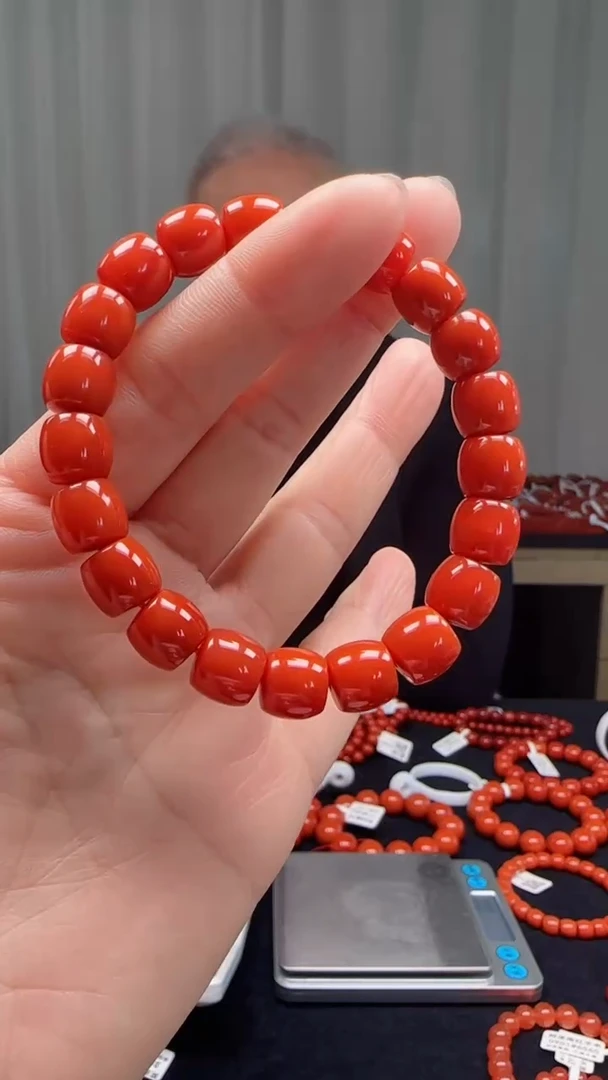 未镶嵌多样性发一件南红玛瑙【高货】柿锦红9mm保山直切单圈