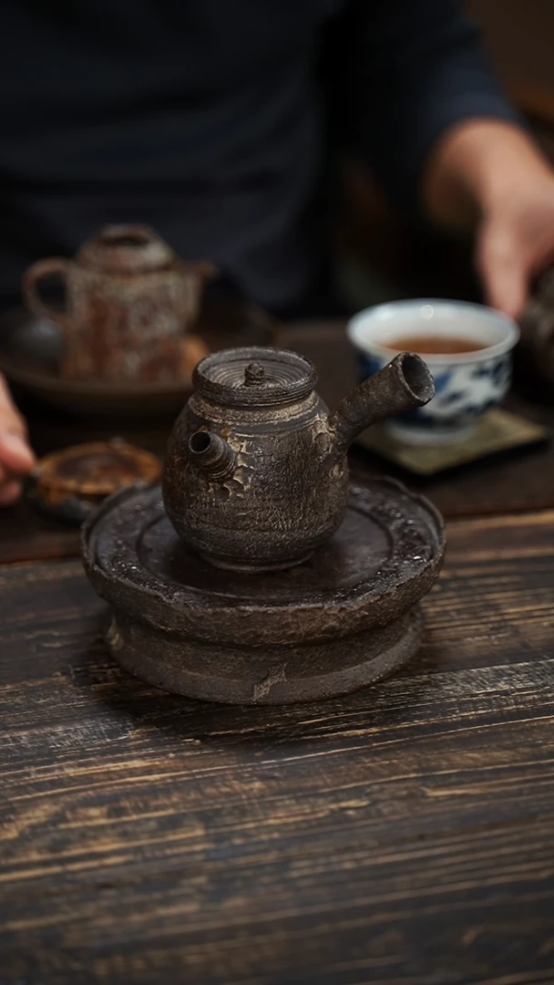 全手工制作 重工 南蛮 爆裂纹 重肌理  侧把壶 180cc