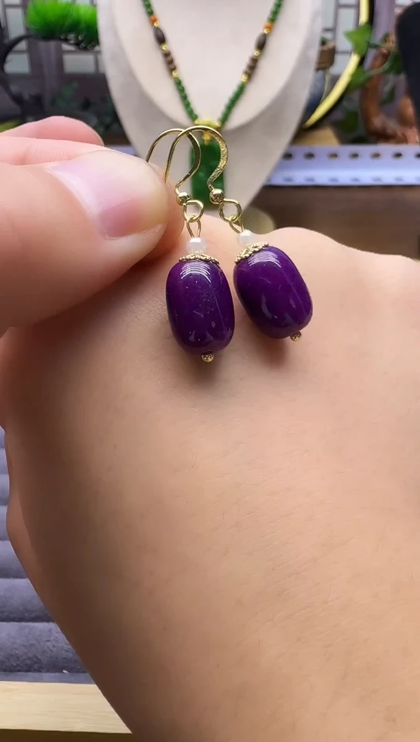 14K金镶嵌苏纪石（舒俱来）耳钉E41