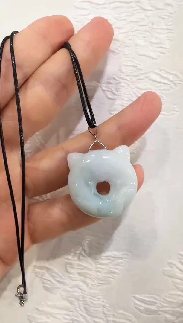 翡翠未镶嵌颈饰国风