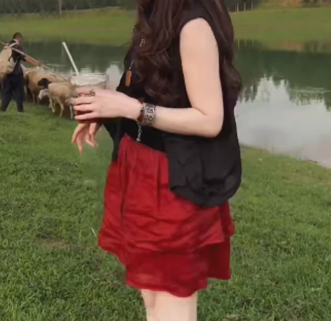 2025夏季时尚潮流百搭精品女装Meex