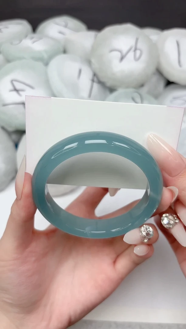 未镶嵌手镯石英质玉196-60.4