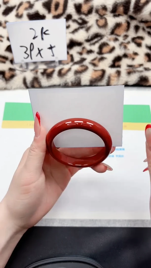 【闪购商品】石英质玉手镯未镶嵌32-53.8