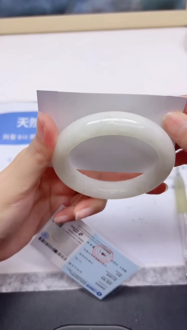 和田玉手镯未镶嵌110-59