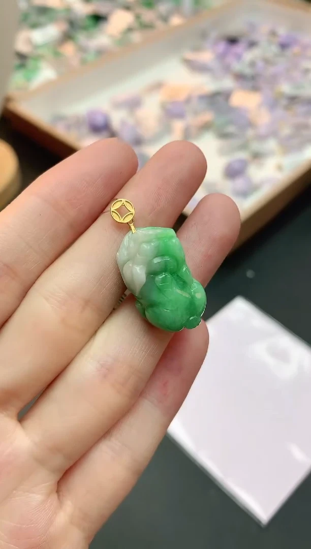 【闪购商品】翡翠颈饰18K金镶嵌赠礼盒证书 小君