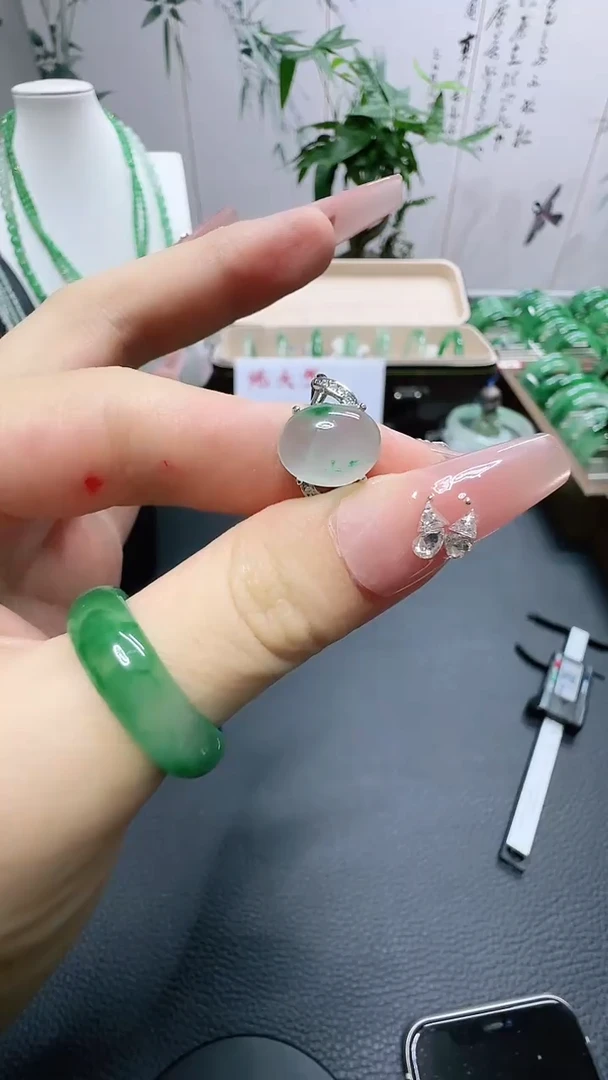 石英质玉（非洲翠）1未镶嵌/8416