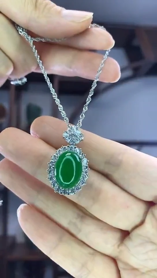 吊坠(赠链)未镶嵌翡翠X55冰种辣绿蛋面