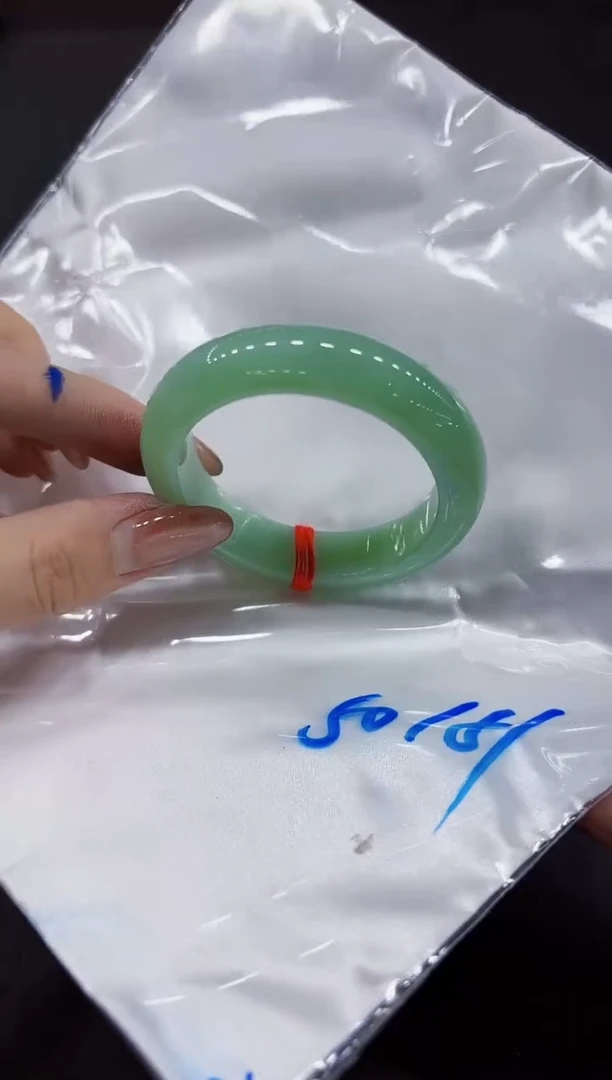 【闪购商品】翡翠手镯未镶嵌00000000000000