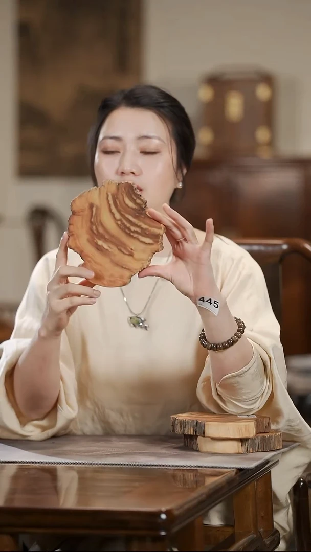 崖柏陈化黑油料杯垫