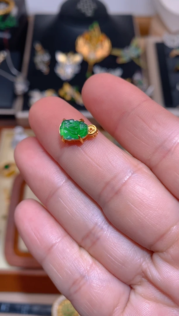 【闪购商品】翡翠颈饰银S925镶嵌貔貅