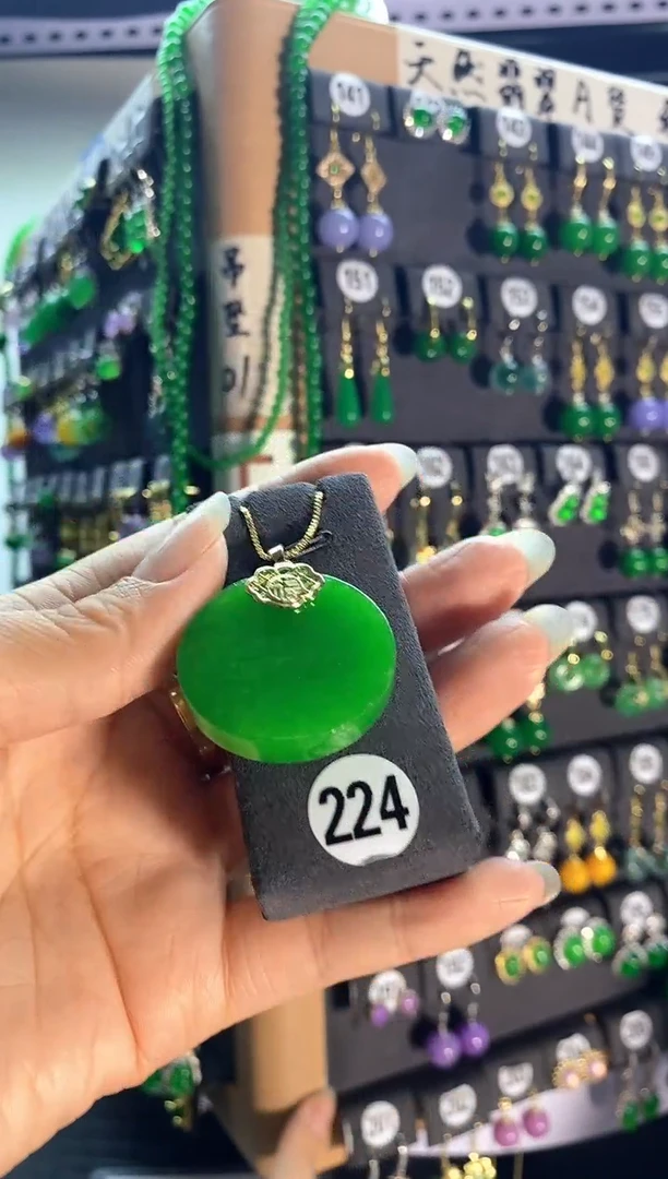 翡翠银S925镶嵌颈饰224....